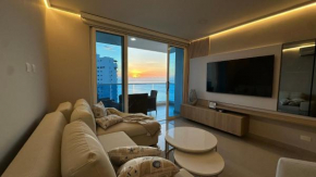 Apto luxury en Santa Marta con Vista al mar piscina y salida a la playa